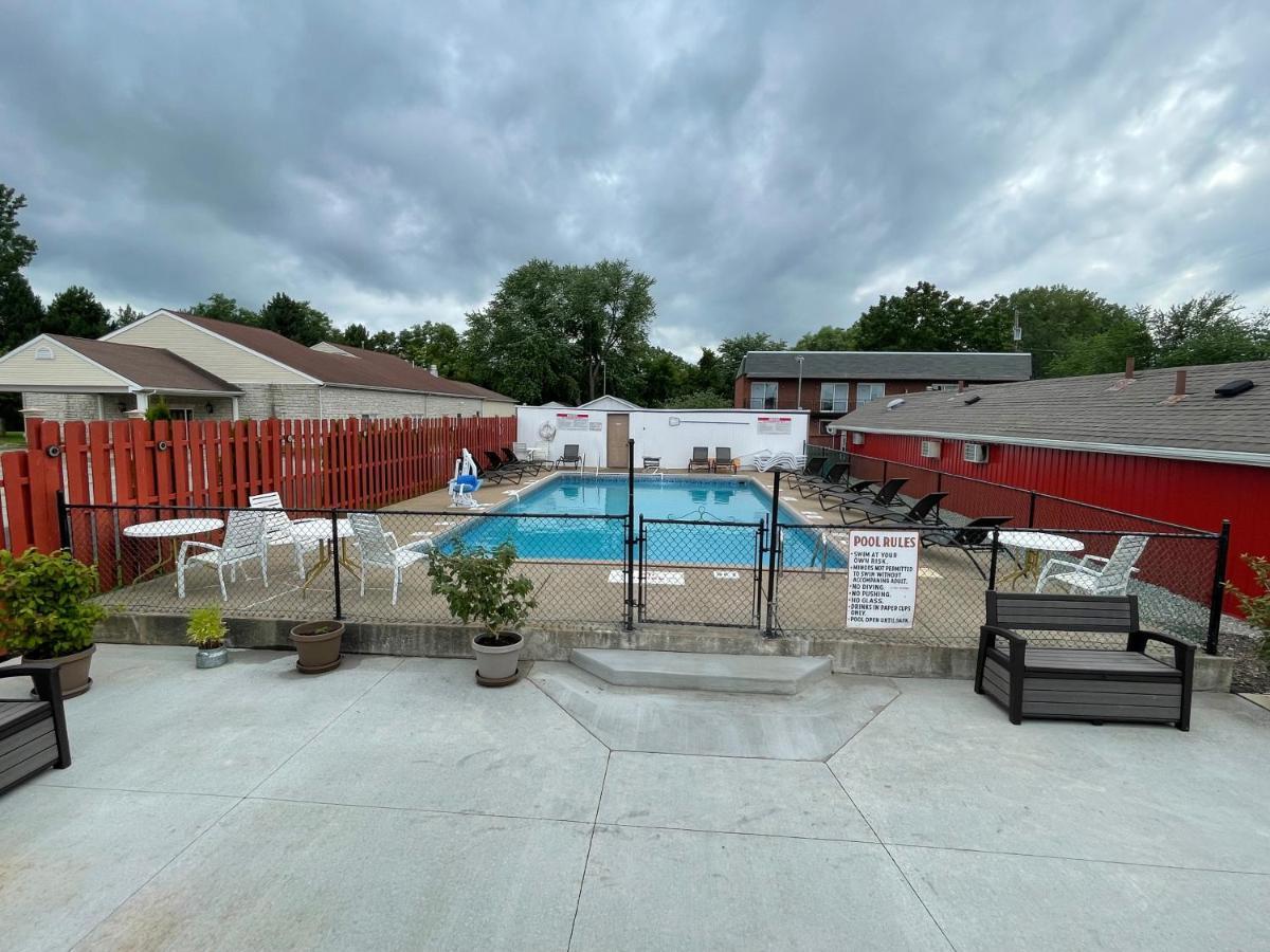Quality Lodge Sandusky Exterior photo