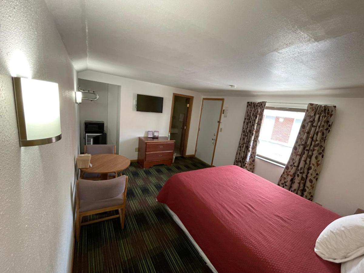 Quality Lodge Sandusky Exterior photo
