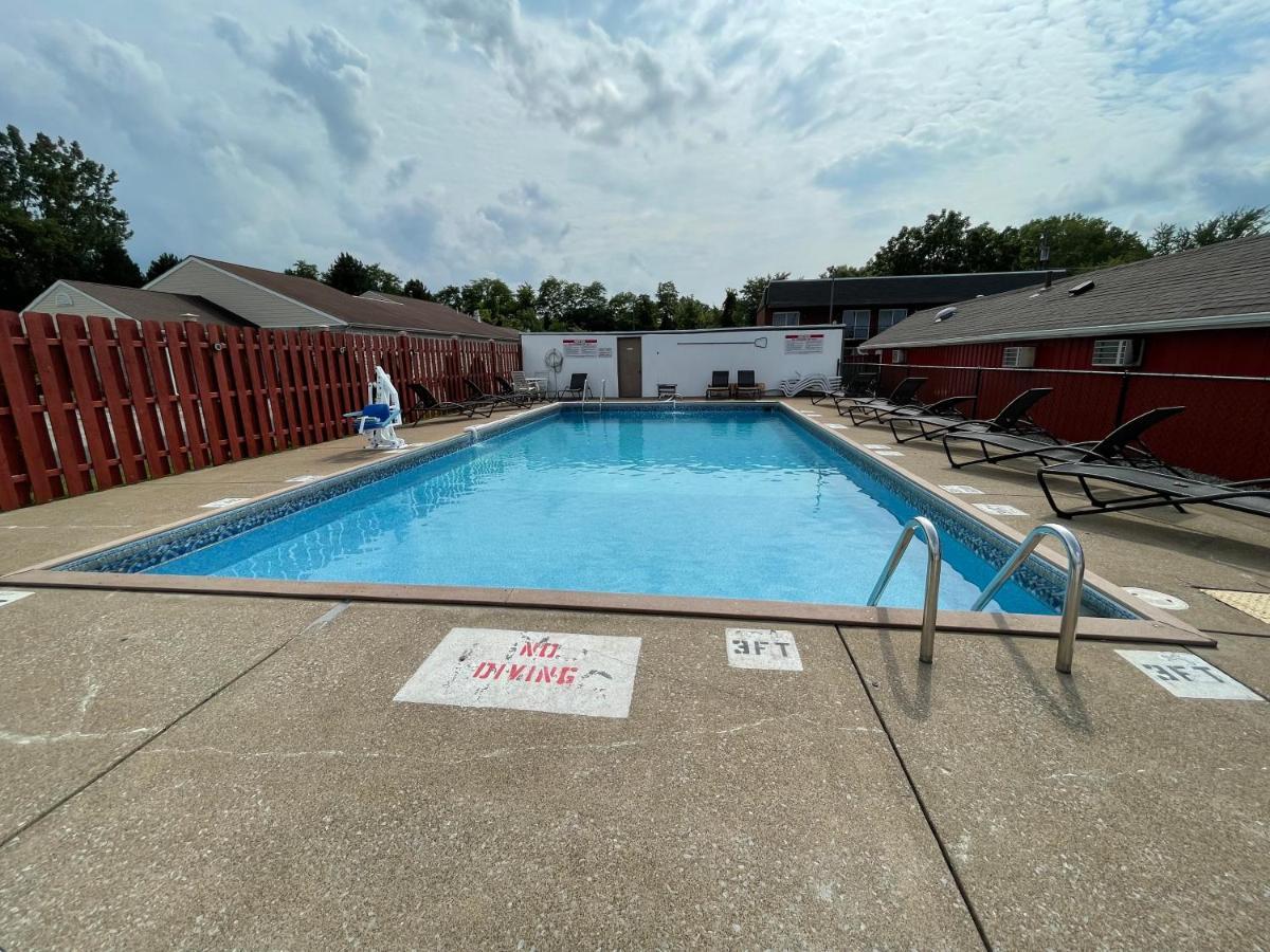 Quality Lodge Sandusky Exterior photo