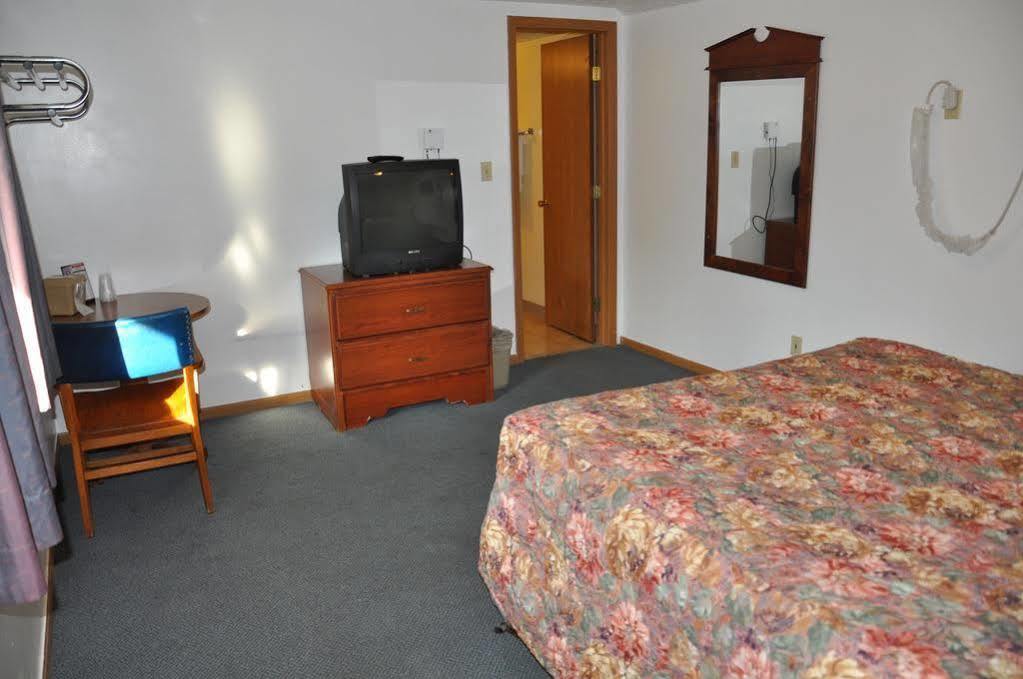 Quality Lodge Sandusky Exterior photo